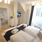 Garni Auszeit Hotel