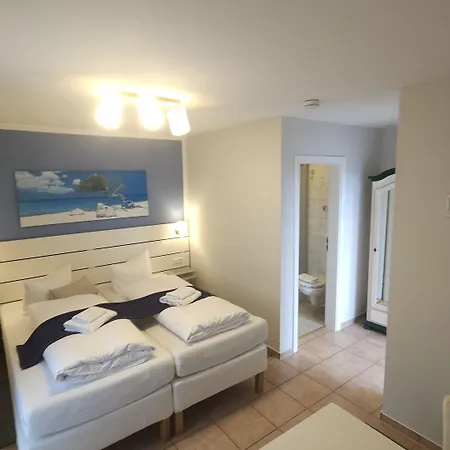 Отель Garni Auszeit 3*